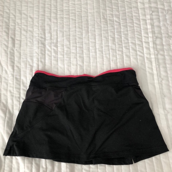 Adidas Golf/Tennis skirt - Picture 2 of 4